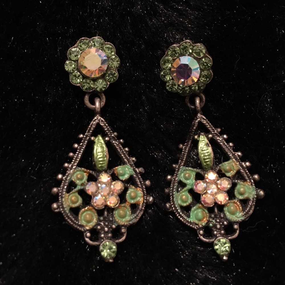 Earrings - Picture 3 of 5